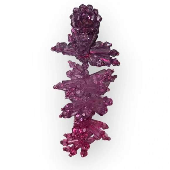 144 Oscar de la Renta
Degrade Cascading Bead Earrings - Picture 6 of 8